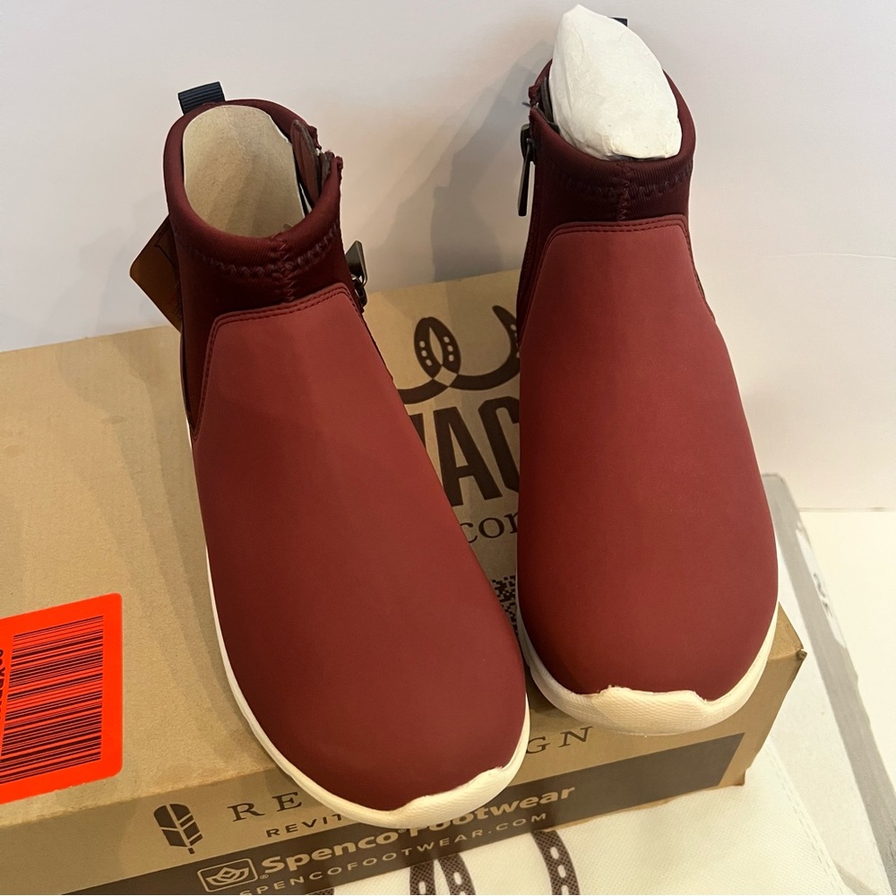 Spenco REVITALIGN Women's Paddock Ankle Bootie Size 5 1/2 Burgundy NEW!!